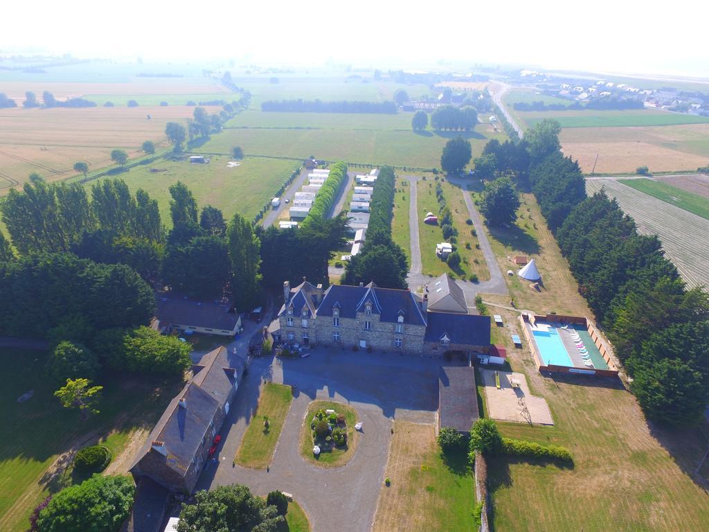 Domaine De L'Aumone Hotell Cherrueix Exteriör bild